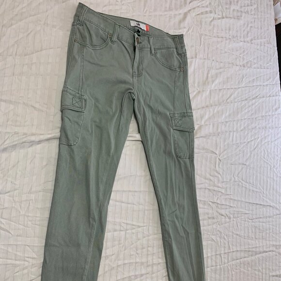 🌼🌼 CABI WOMENS CARGO JEANS SKINNY CELADON 3048 PANTS SIZE 2 🌼🌼 - Picture 1 of 6